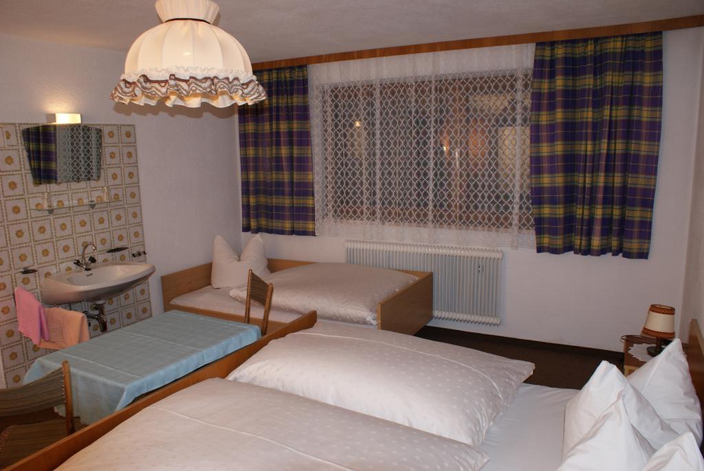Ferienhaus Waldesruh Sautens Ruang foto