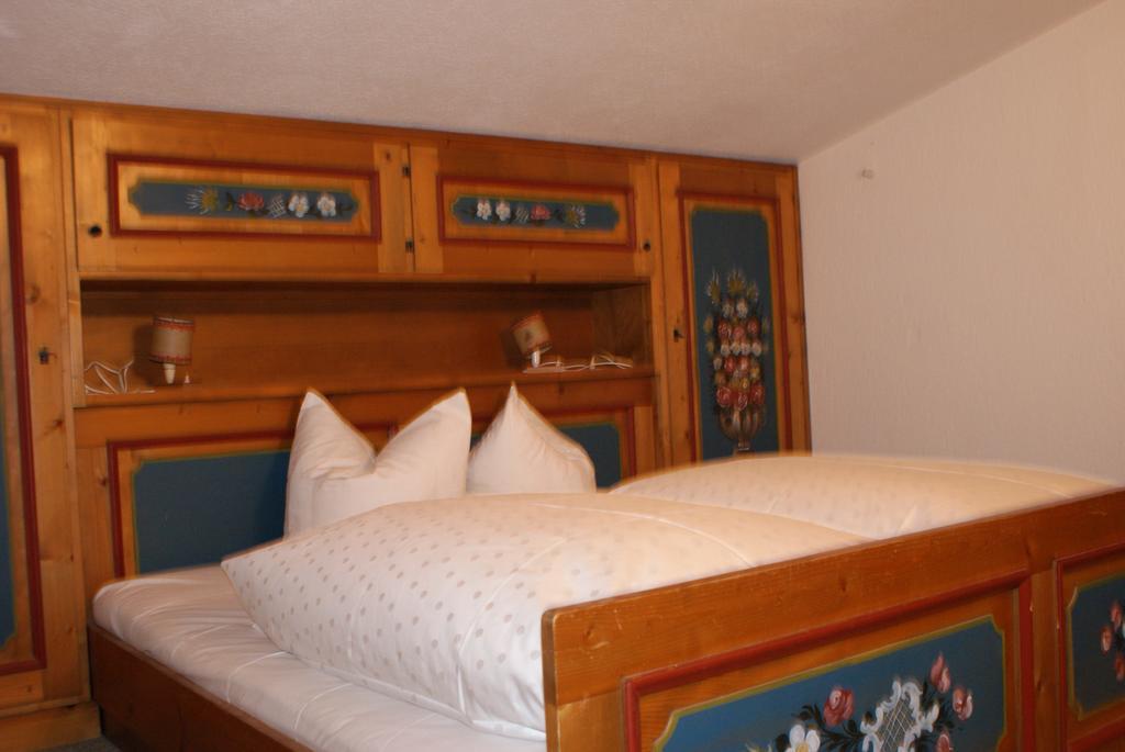 Ferienhaus Waldesruh Sautens Ruang foto